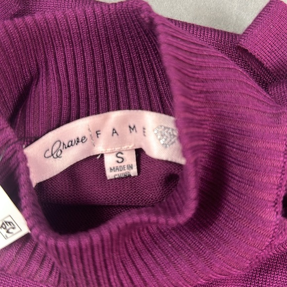 *Crave Fame* Cold Shoulder Thin Sweater Plum Colored Size S Never worn! - Picture 10 of 12